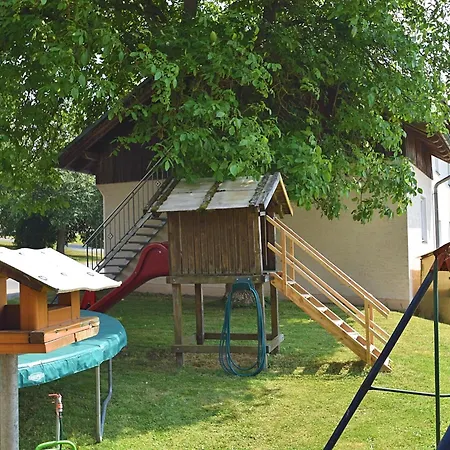 Mit Garten In Waldnaehe