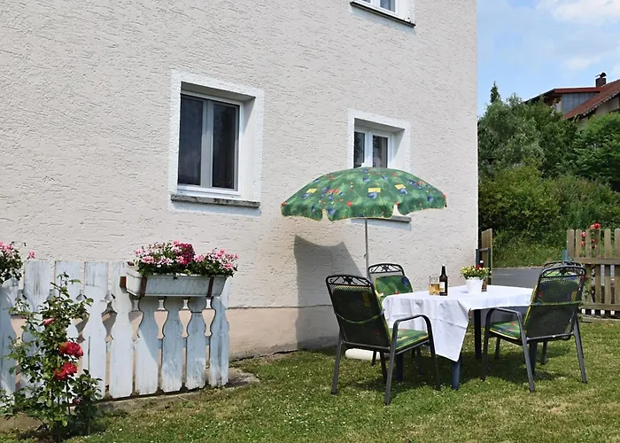 Mit Garten In Waldnaehe Casa de Férias *